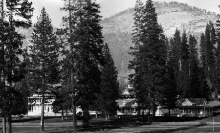 The Wawona Hotel in the Old Days